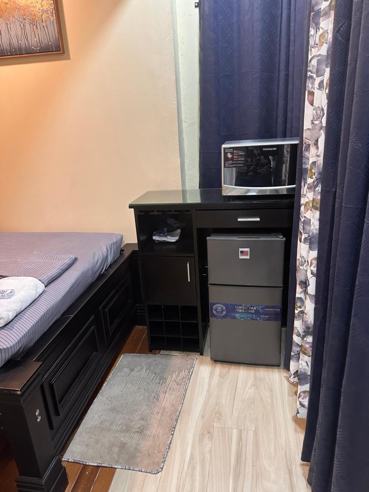 Hollywood Guesthouse جورج تاون المظهر الخارجي الصورة